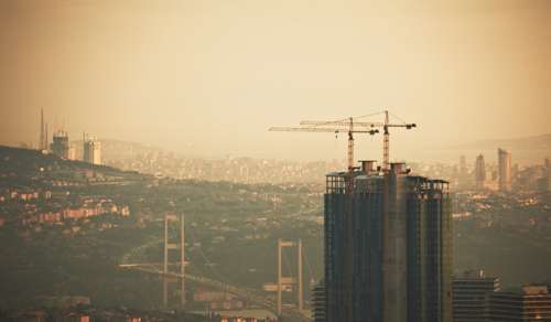Adana'da İş Makineleri ve İnşaat Sektörlerinin Geleceği Tartışıldı