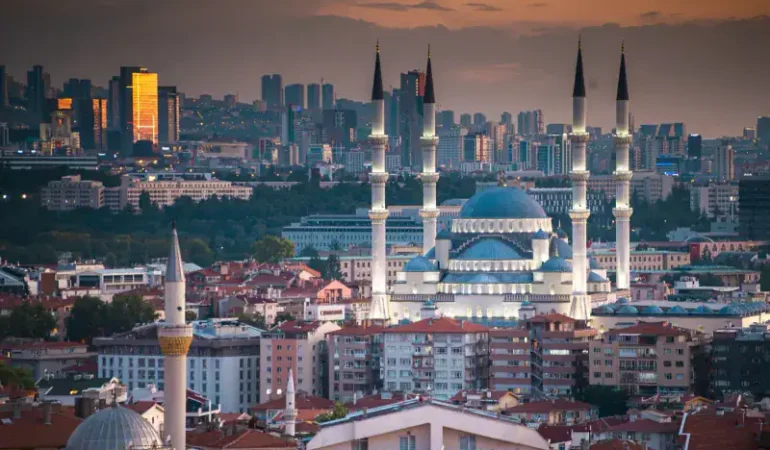 NOA, Çeşme'de Yeni Yaşam Vizyonunu Tanıttı