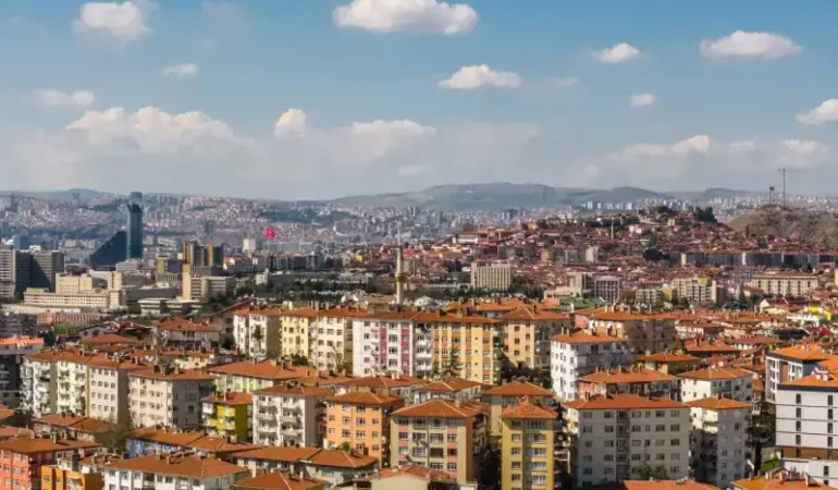 Azimut Portföy, Mesa ve Quvars Invest'ten Gayrimenkul Sektöründe Stratejik Ortaklık
