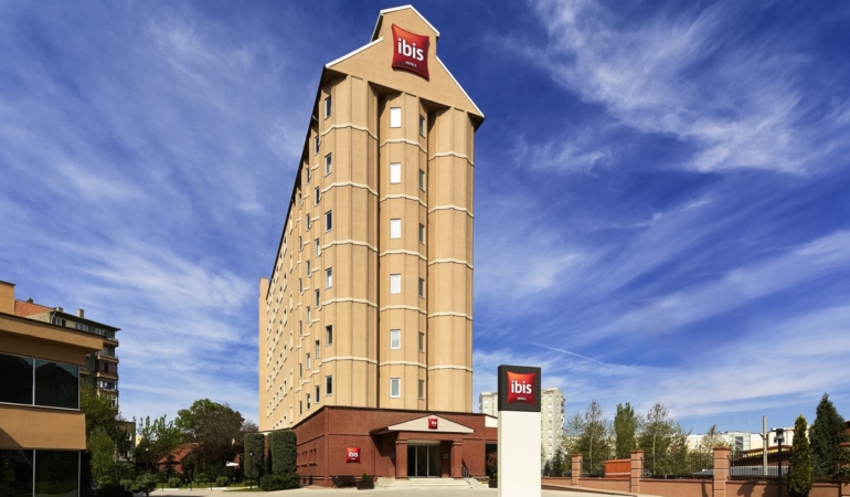 3x2-Ibis-otel-eskisehir-2048x1365